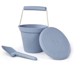 BIGJIGS Dove Grey Bucket, Spade & Flyer Set