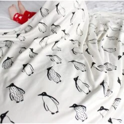 Penguin XXL Blanket