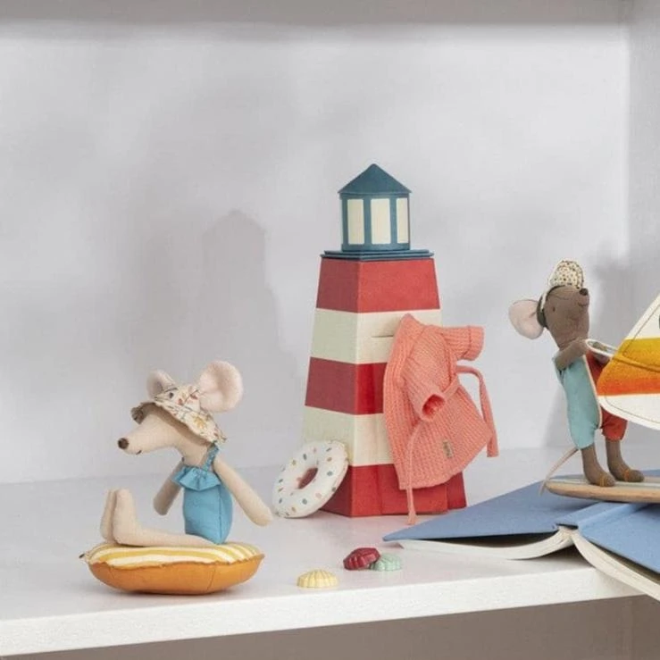 Maileg Mother Mouse Clothes - Coral Bathrobe 4 Maileg Mother Mouse Clothes - Coral Bathrobe - Image 2