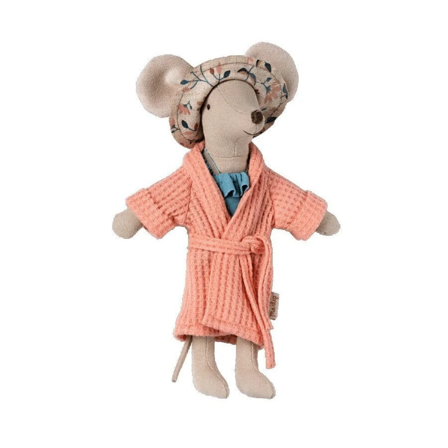 Maileg Mother Mouse Clothes - Coral Bathrobe 5 Maileg Mother Mouse Clothes - Coral Bathrobe - Image 3