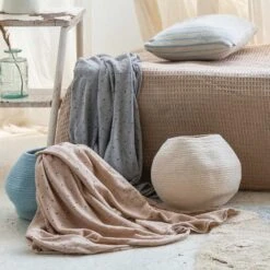 Lorena Canals Knitted Baby Blanket Biscuit -Baby Products Store blanket biscuit dune white lorenacanals 2 668x1000 e173e8a6 b746 4654 b963 bc9a3236eca2